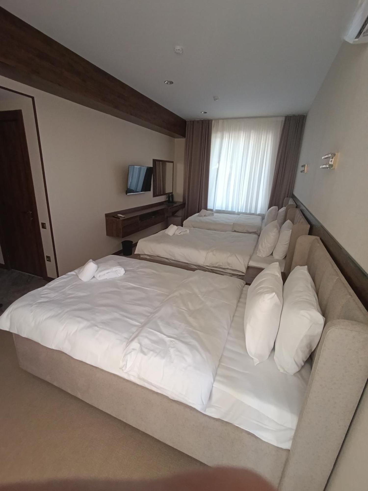 Grand Karavan Hotel ทาชเคนต์ ภายนอก รูปภาพ