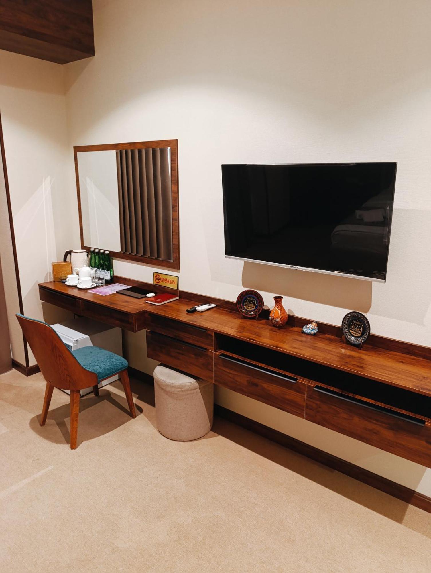 Grand Karavan Hotel ทาชเคนต์ ภายนอก รูปภาพ