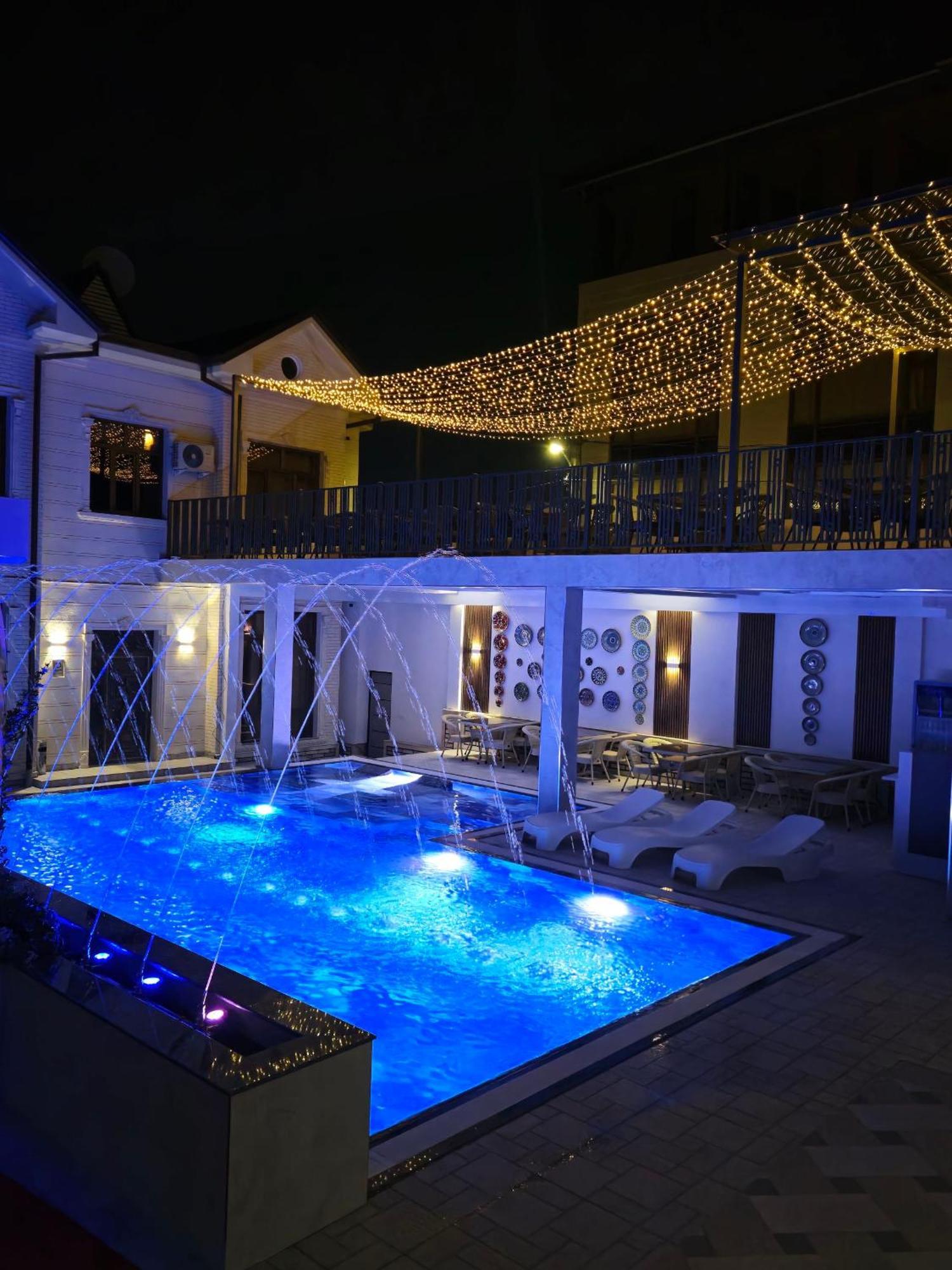 Grand Karavan Hotel ทาชเคนต์ ภายนอก รูปภาพ